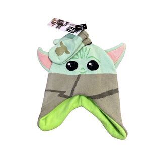 NEW WITH TAGS ONE SIZE FITS MOST  2 piece BOY'S STAR WARS THE MANDALORIAN TRAPPE